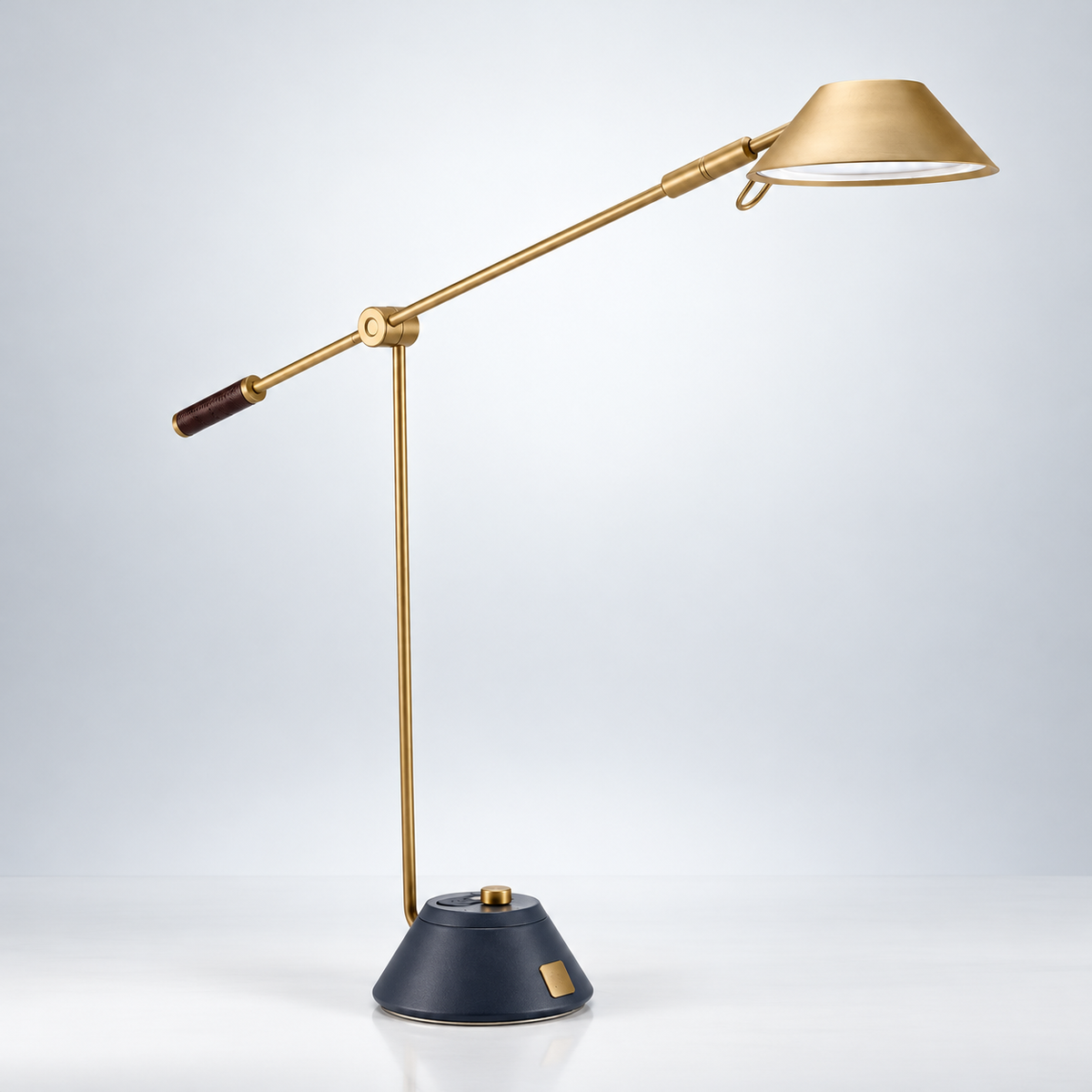 SOLA Desk product reference
